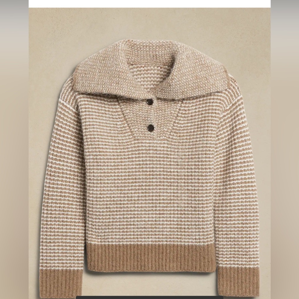 Banana Republic Factory Beige Turtleneck Sweater
